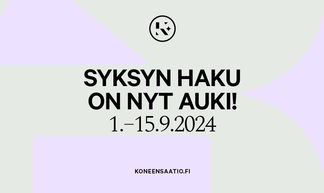 Harmaa planssi vaaleanpunaisin kuvioin. Planssissa on Koneen Säätiön symboli ja teksti "Syksyn haku on nyt auki! 1.–15.9.2024"